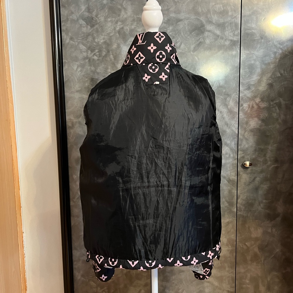 Stylish Black and Pink Women's Jacket - Picture 5 of 7